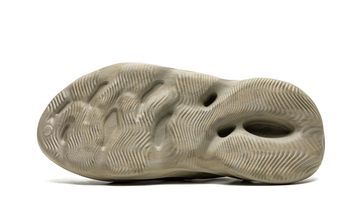 Adidas Yeezy Foam RNNR "Stone Salt"  STVTEMENT