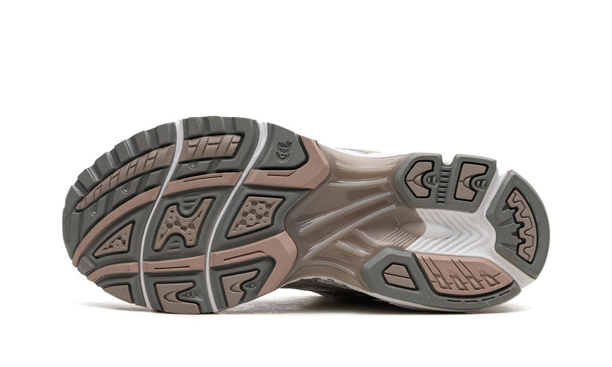 ASICS Gel-Kayano 14 