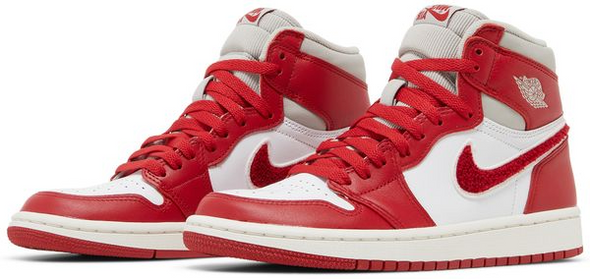 Jordan 1 Retro "Varsity Red"  Women's (Worn)