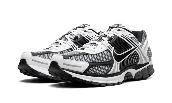Nike Zoom Vomero 5 "Dark Grey Black White"