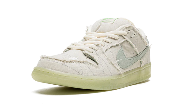 Nike SB Dunk Low "Mummy"