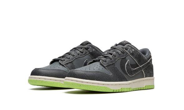 Nike Dunk Low Retro Premium "Halloween" Grade School