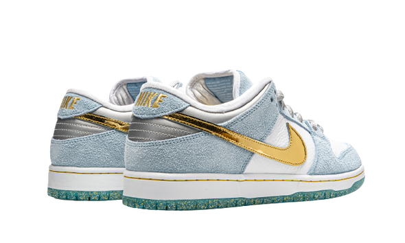 Nike SB Dunk Low "Sean Cliver - Holiday"