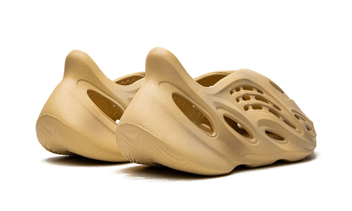 Adidas Yeezy Foam RNNR "Desert Sand" STVTEMENT Adidas Yeezy Foam RNNR "Desert Sand" STVTEMENT